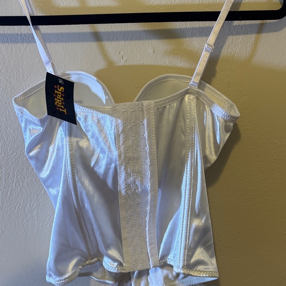 Spirit Satin Lace-Up Camisole in White - Picture 3 of 4